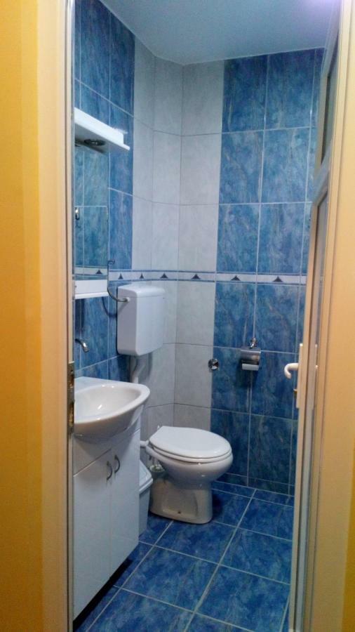 Guest House Green View Pirot Exterior photo